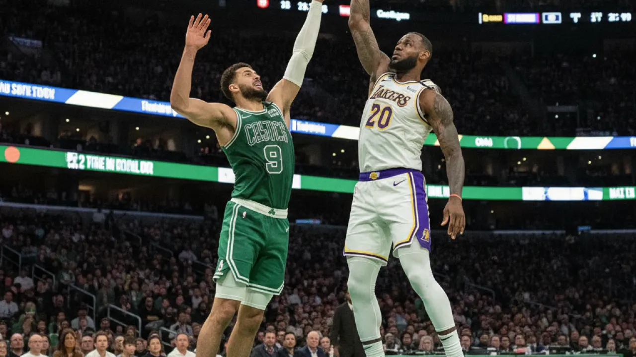 100 amazing basketball facts every fan should know featured image